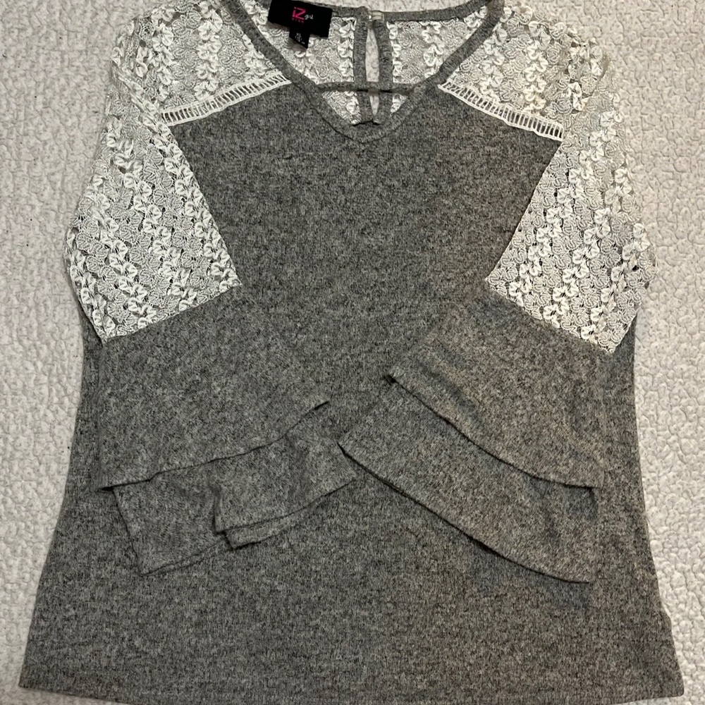 iZ Byer blouse
